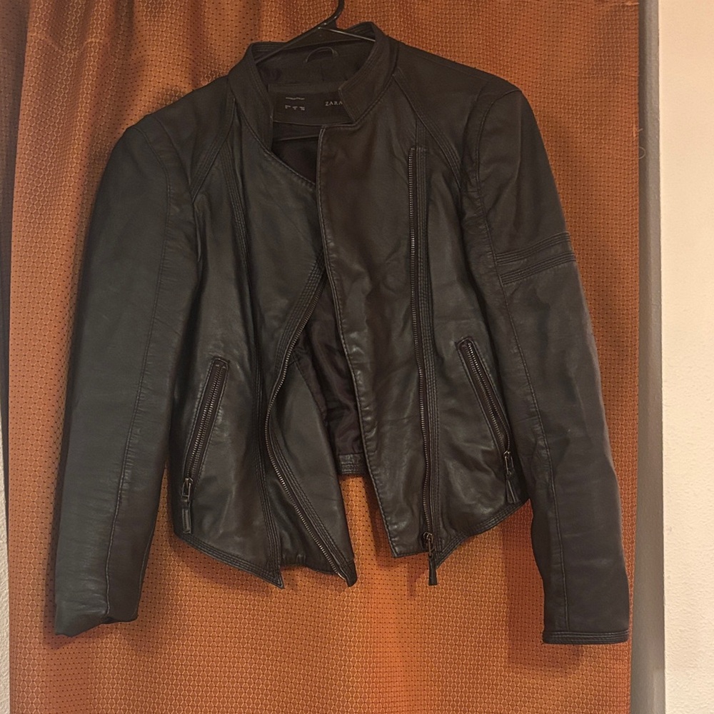 Zara Basic Women 100% Lambskin Leather Motorcycle Moto Jacket Size Medium